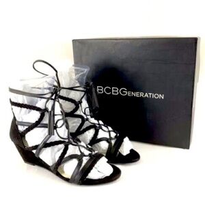 Brand New BCBG Generation Black Veeta 7.5